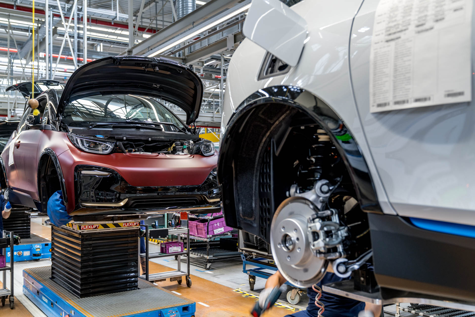 BMW i3 Bows Out With 10 Special Home Run Editions