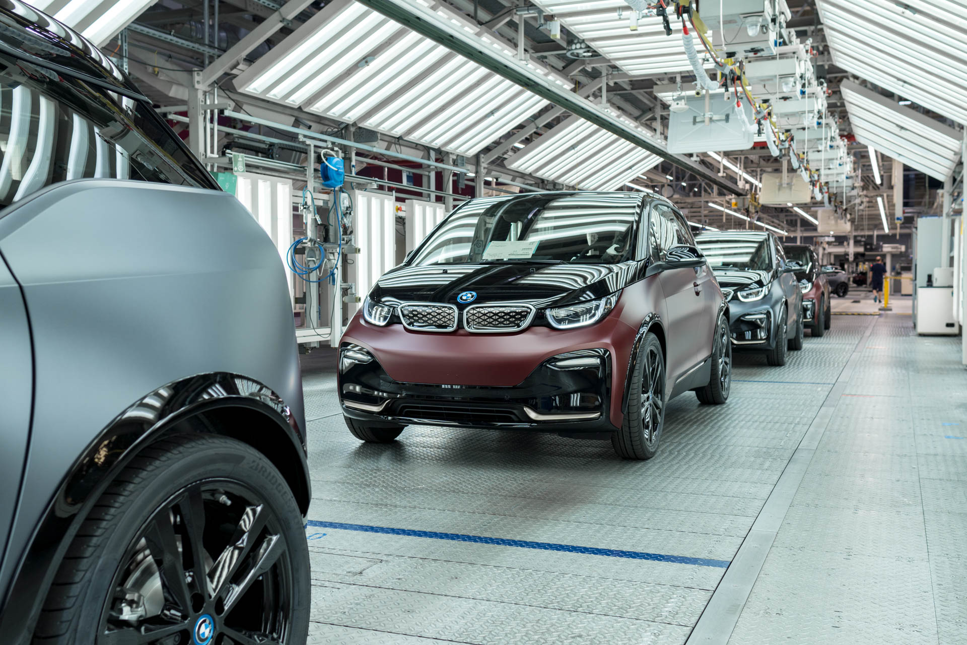 BMW i3 Bows Out With 10 Special Home Run Editions