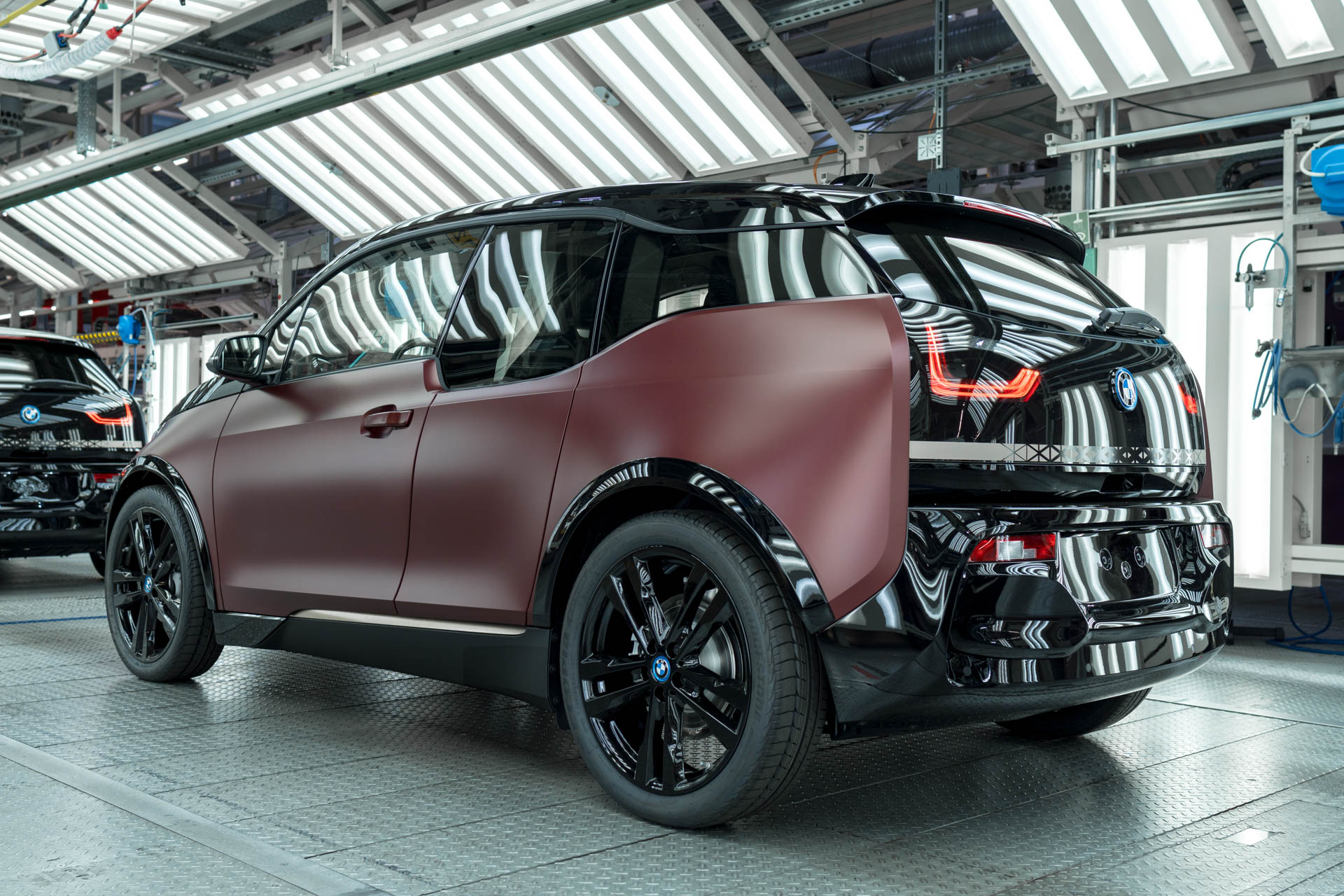 BMW i3 Bows Out With 10 Special Home Run Editions