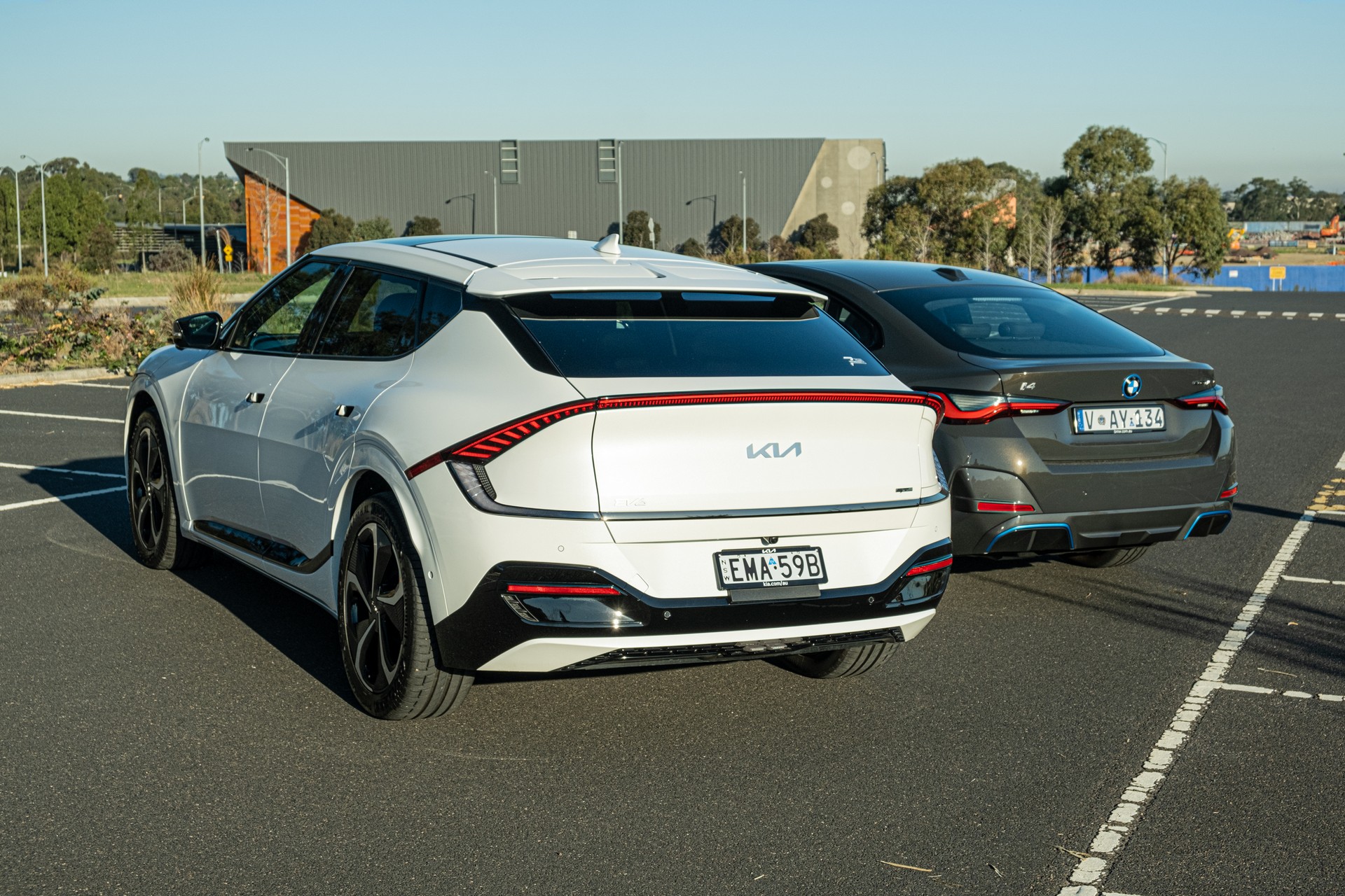 We Test The 2022 BMW i4 eDrive40 And Kia EV6 GT-Line AWD, Which Is Better?