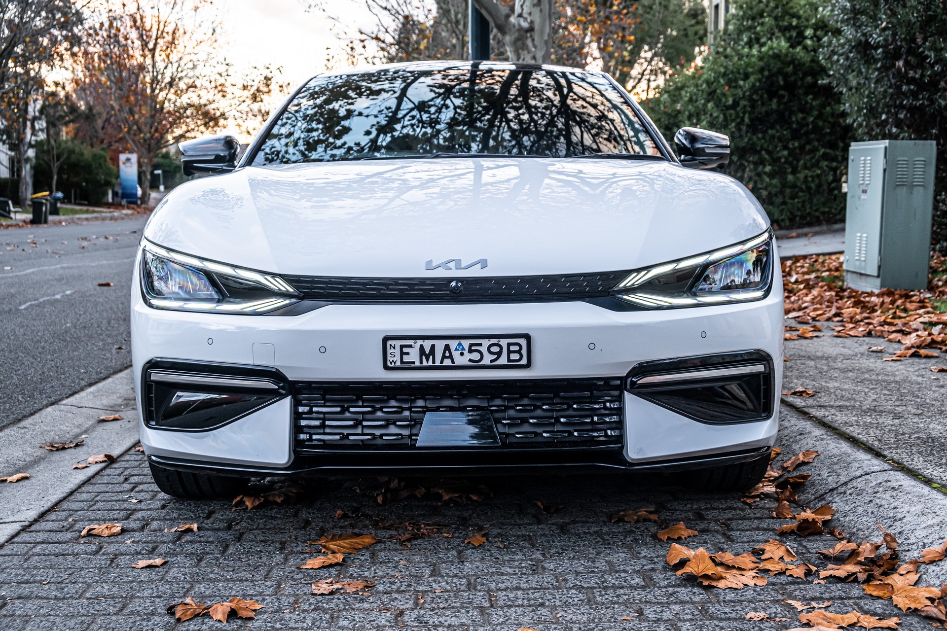 We Test The 2022 BMW i4 eDrive40 And Kia EV6 GT-Line AWD, Which Is Better?