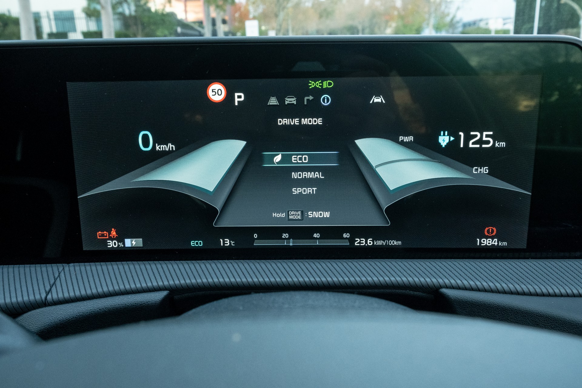 We Test The 2022 BMW i4 eDrive40 And Kia EV6 GT-Line AWD, Which Is Better?