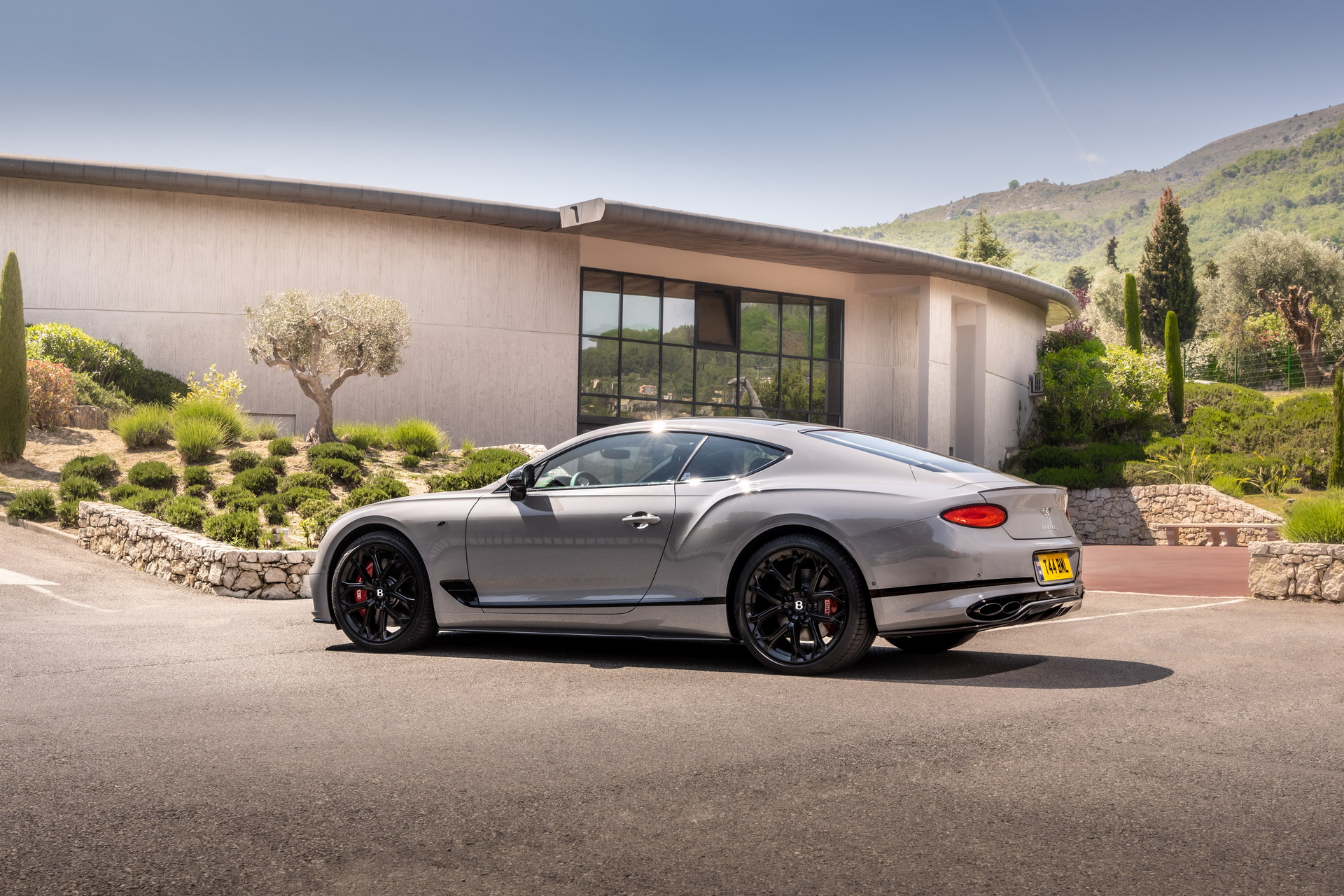 Bentley Continental GT And GTC S Unveiled With Sportier Styling, Louder Exhaust