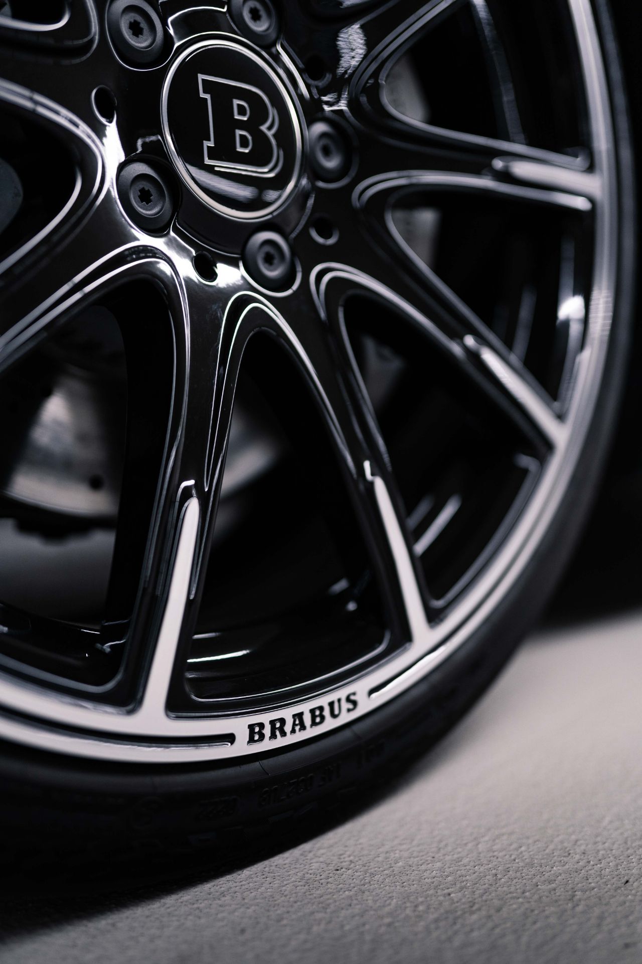 Mercedes-Benz C-Class Tuned By Brabus In Both Petrol And Diesel Forms