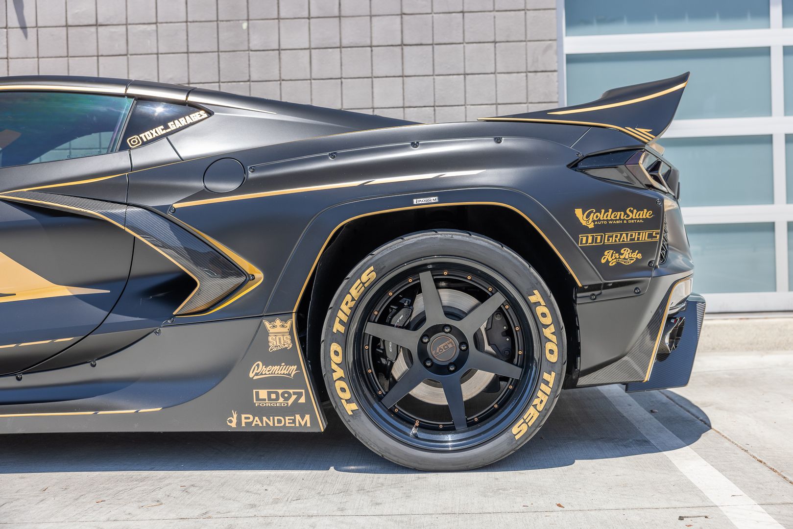 You’ll Either Love Or Hate This Widebody C8 Corvette Stingray