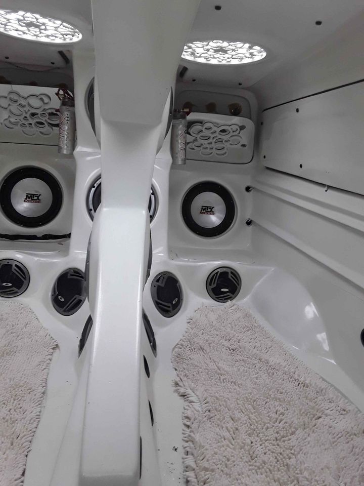 You’ll Have To Be A Huge Transformers Fan To Buy This Chevy Avalanche