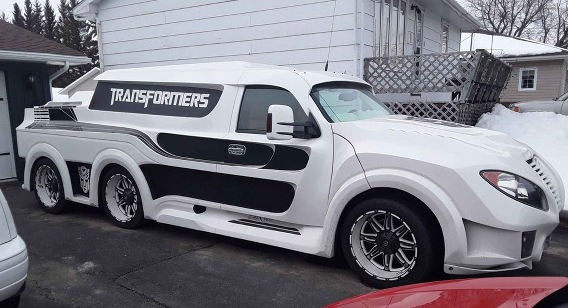 You’ll Have To Be A Huge Transformers Fan To Buy This Chevy Avalanche Auto Recent