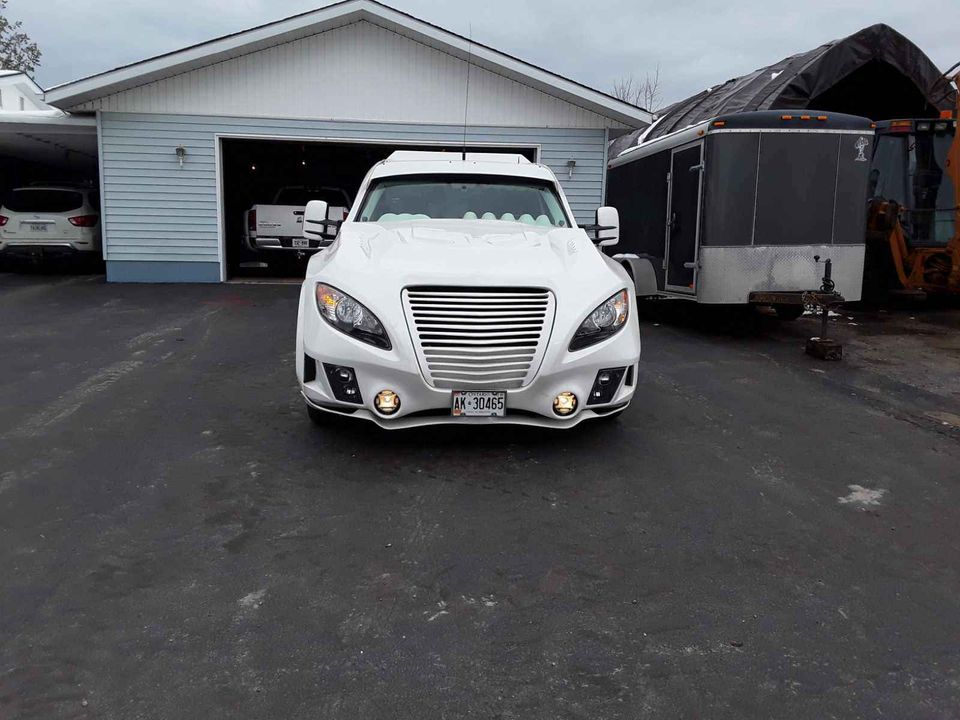 You’ll Have To Be A Huge Transformers Fan To Buy This Chevy Avalanche