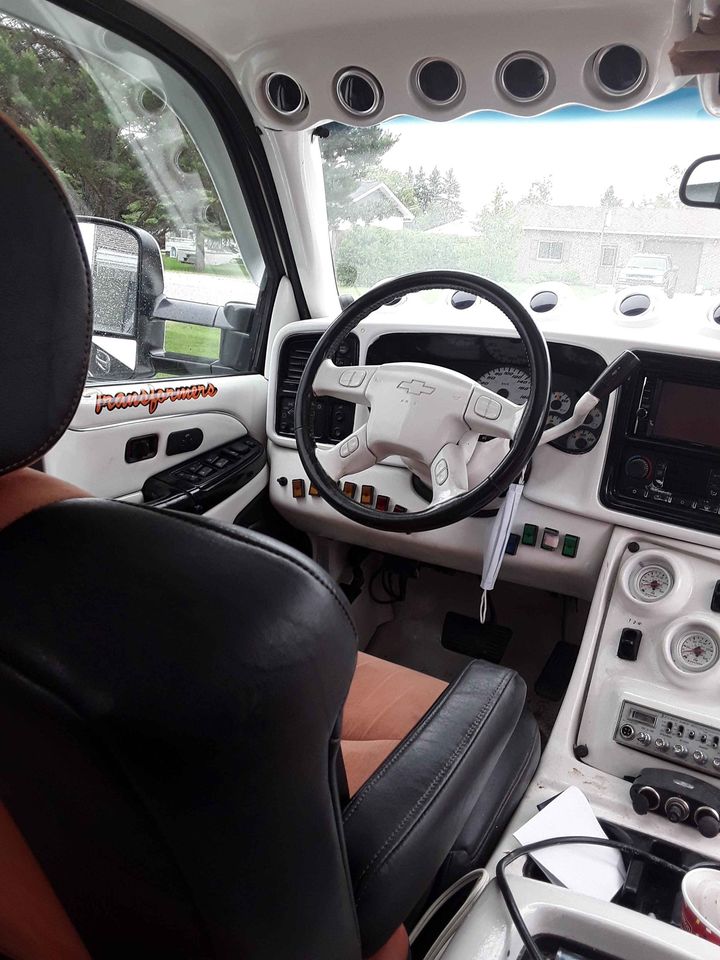 You’ll Have To Be A Huge Transformers Fan To Buy This Chevy Avalanche