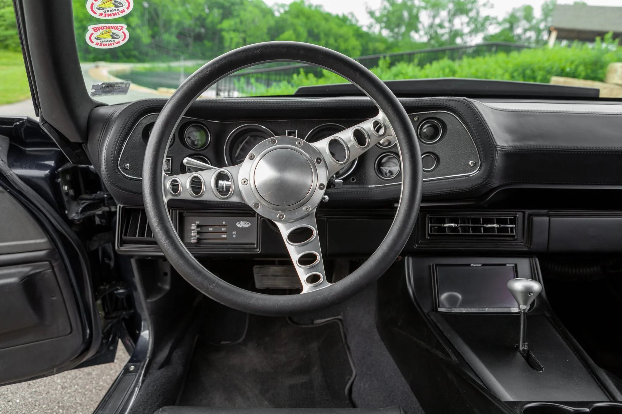 Twin-Turbo 1971 Chevy Camaro Restomod Shows What Modern Cars Are Missing
