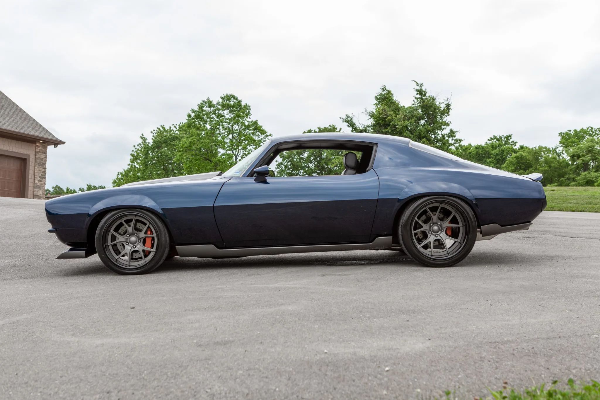 Twin-Turbo 1971 Chevy Camaro Restomod Shows What Modern Cars Are Missing
