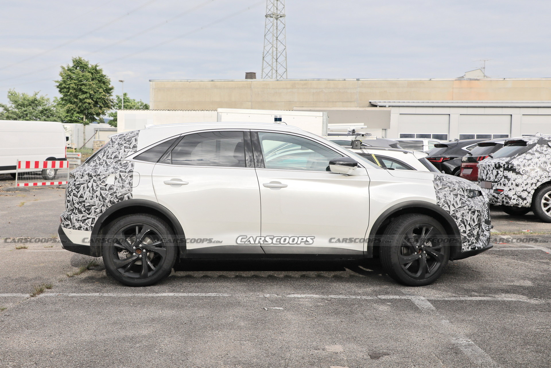 2023 DS 7 Crossback Facelift Spied Hiding Subtle Design Tweaks For More Modern Looks