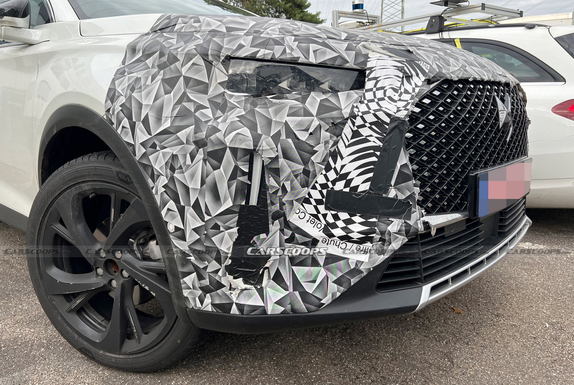 2023 DS 7 Crossback Facelift Spied Hiding Subtle Design Tweaks For More Modern Looks