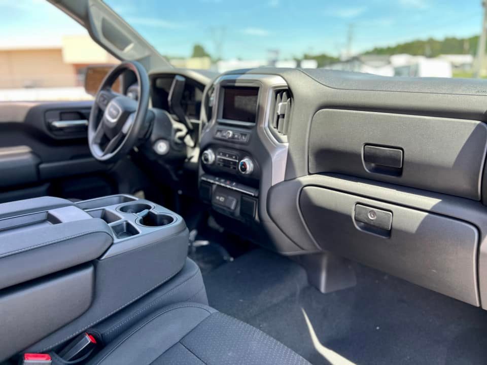 GMC Sierra-Based Jimmy Is The Two-Door Pickup GM Won’t Build