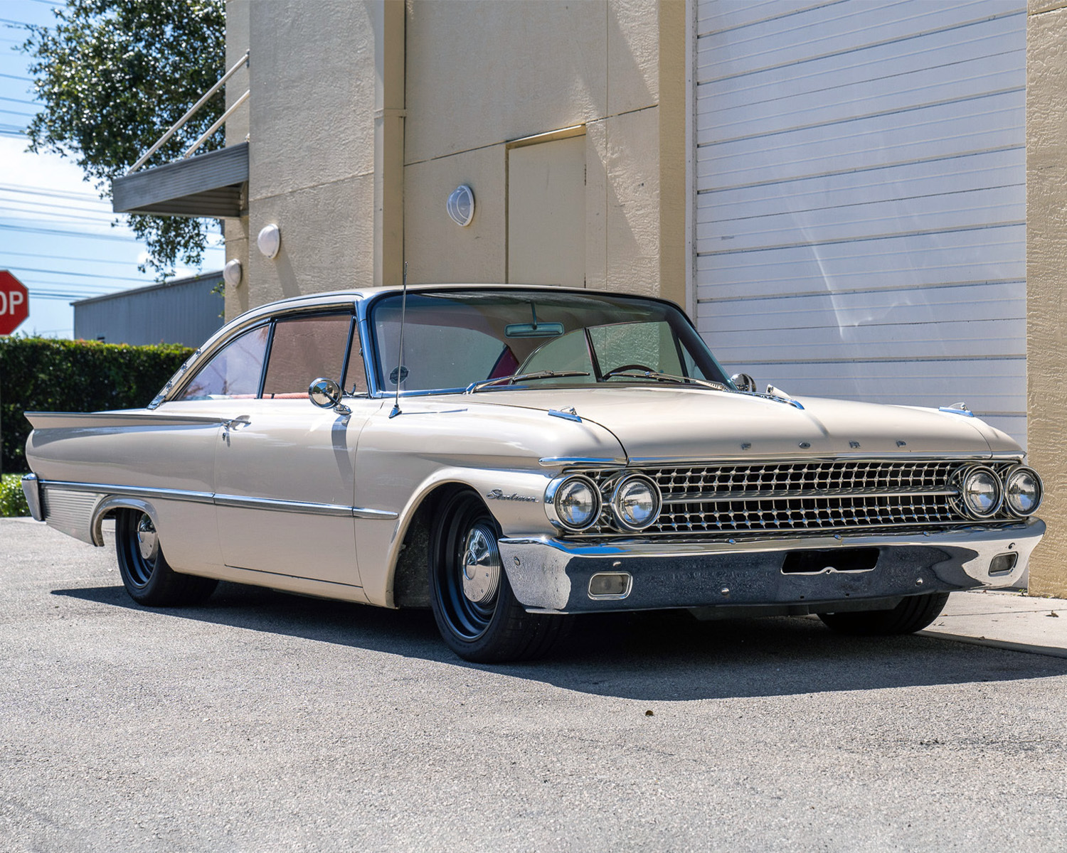 We’ll Keep This Restomod 1961 Ford Starliner’s Speedy Secret If You Will