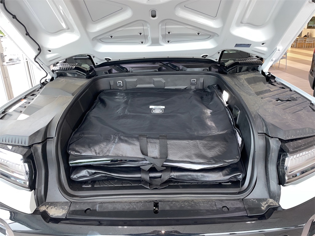 Dealer Is Asking $249k For This 419-Mile GMC Hummer EV Edition 1