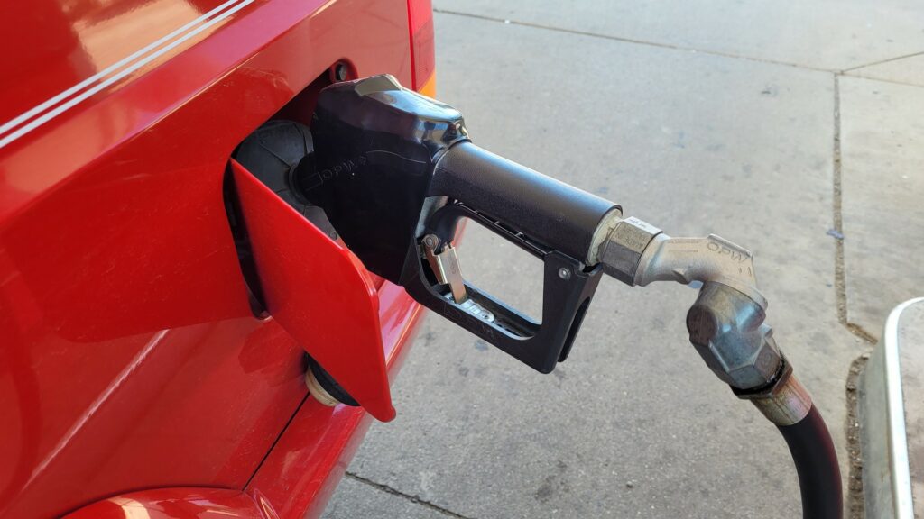  Gas Prices Expected To Drop In 2023, Average $3.49 Per Gallon For The Year