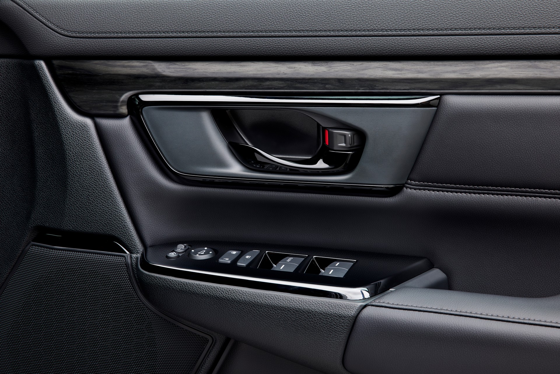 Outgoing Honda CR-V Gets New Black Edition And VTi 7 +Luxe Trims In Australia