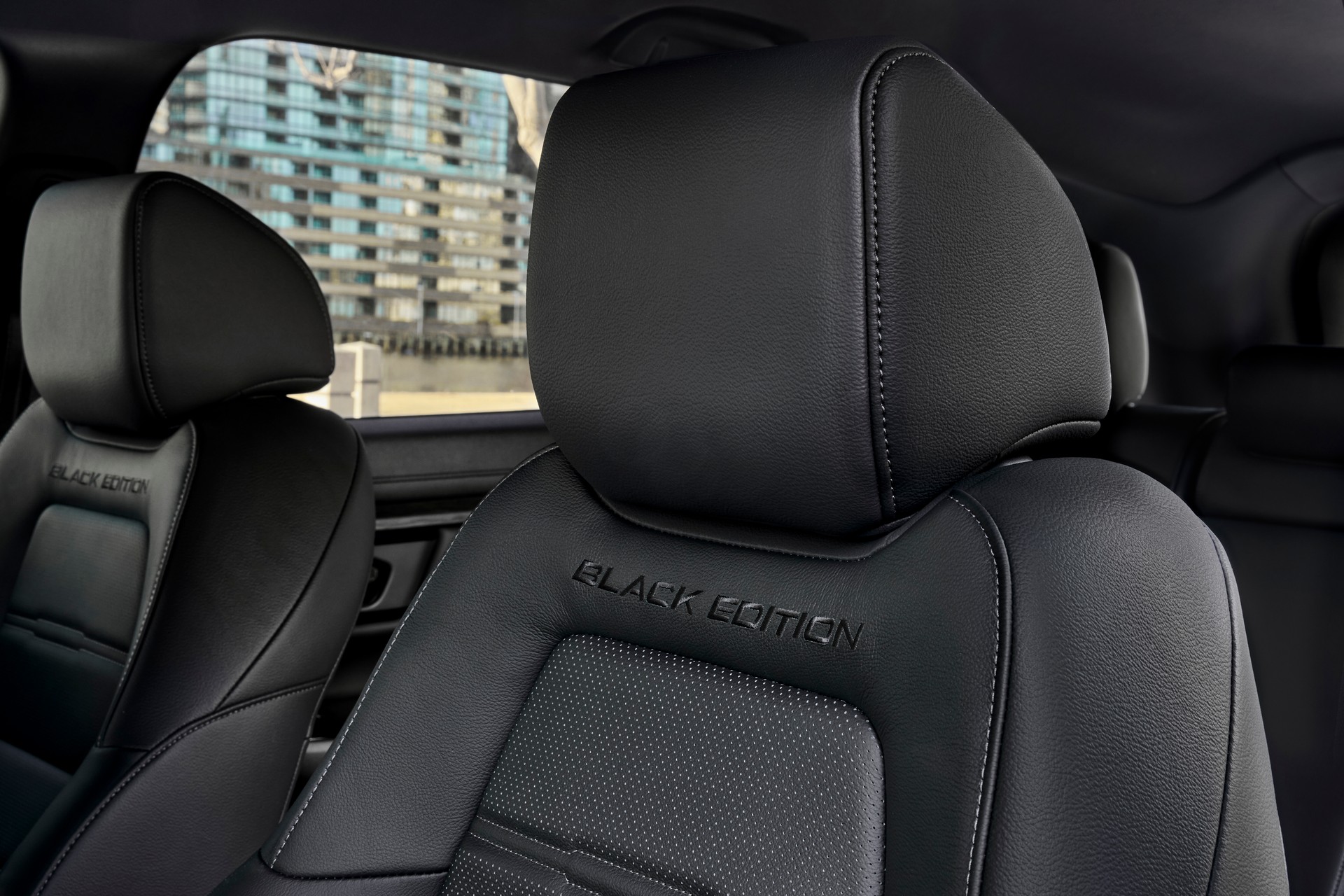 Outgoing Honda CR-V Gets New Black Edition And VTi 7 +Luxe Trims In Australia