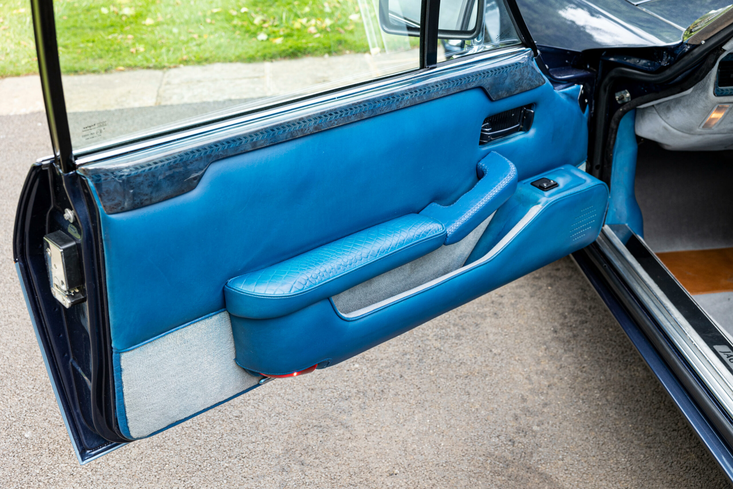 One-Off Jaguar XJS Shooting Brake Comes From The House Of Gucci