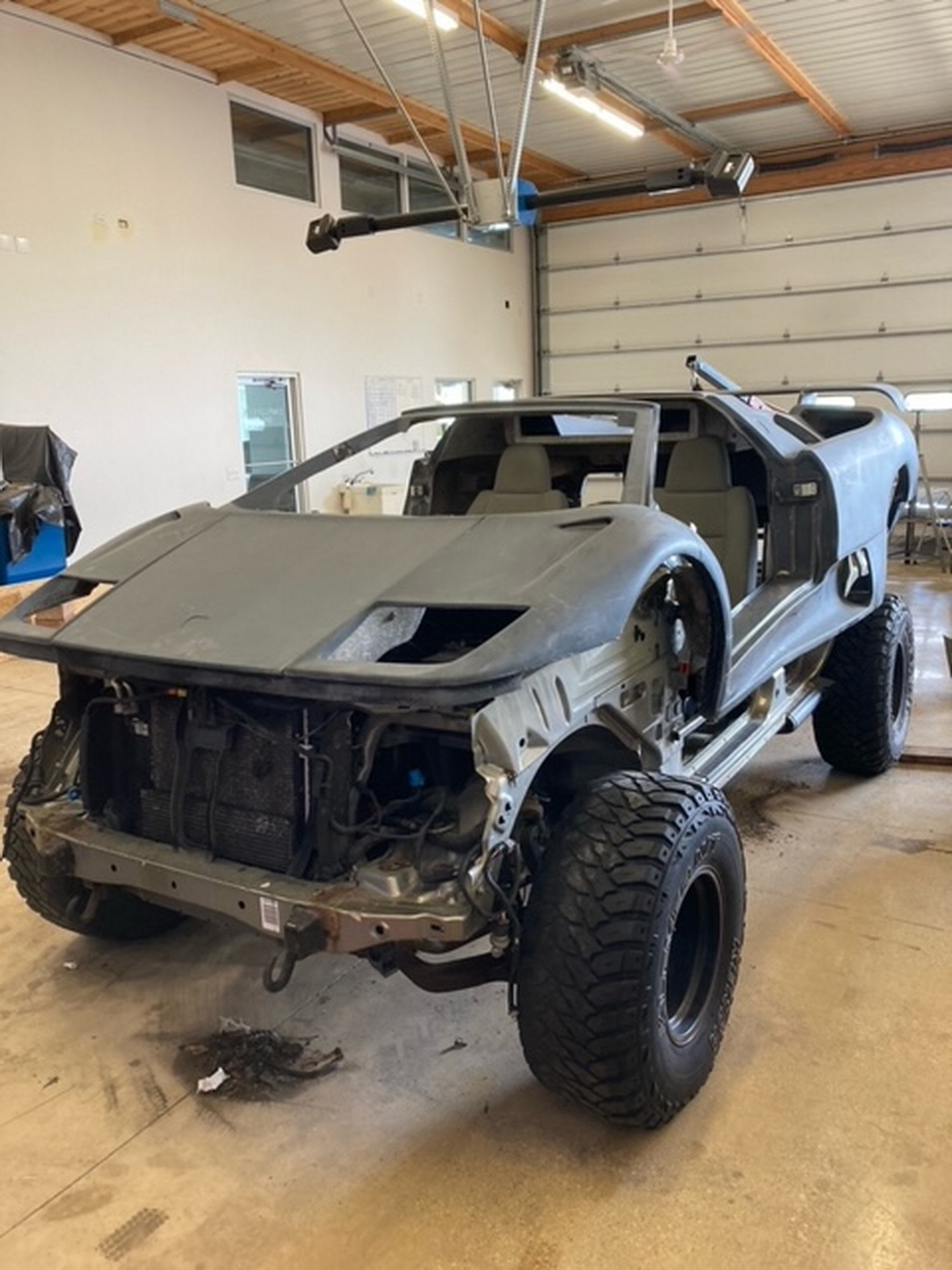 “Jeeporghini” Lamborghini Diablo Replica On A Jeep Chassis Will Put The Huracan Sterrato To Shame