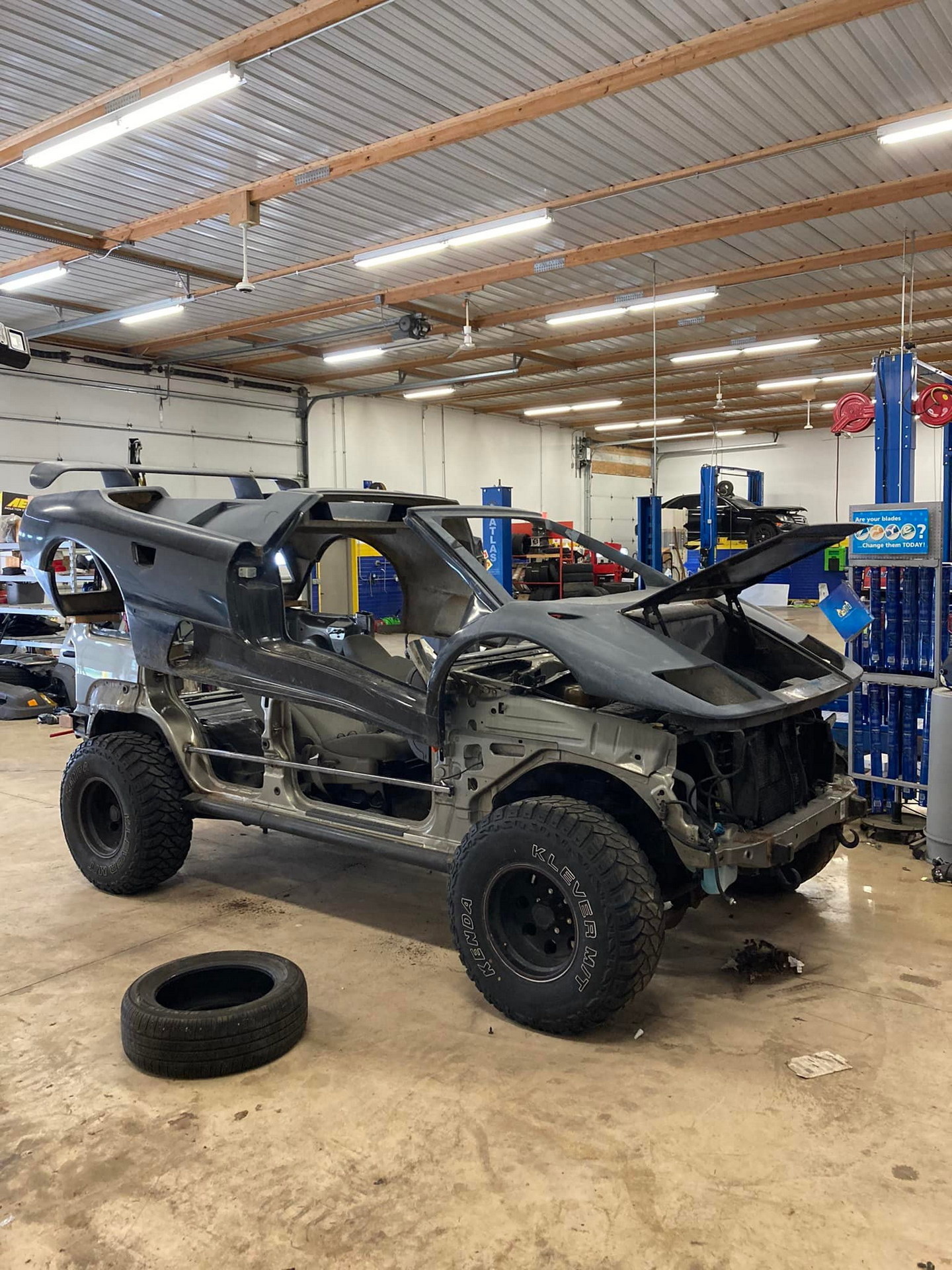 “Jeeporghini” Lamborghini Diablo Replica On A Jeep Chassis Will Put The Huracan Sterrato To Shame