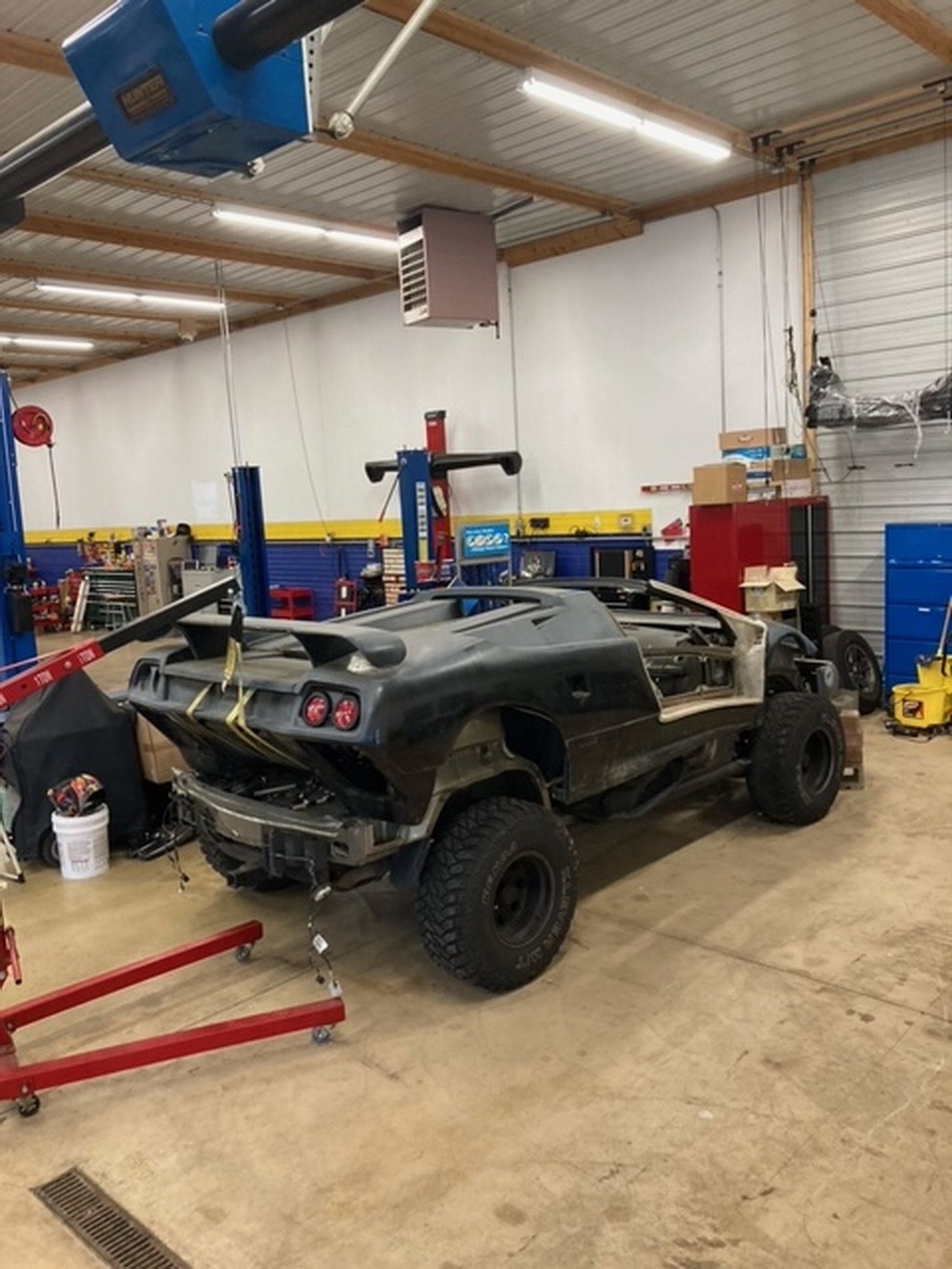 “Jeeporghini” Lamborghini Diablo Replica On A Jeep Chassis Will Put The Huracan Sterrato To Shame