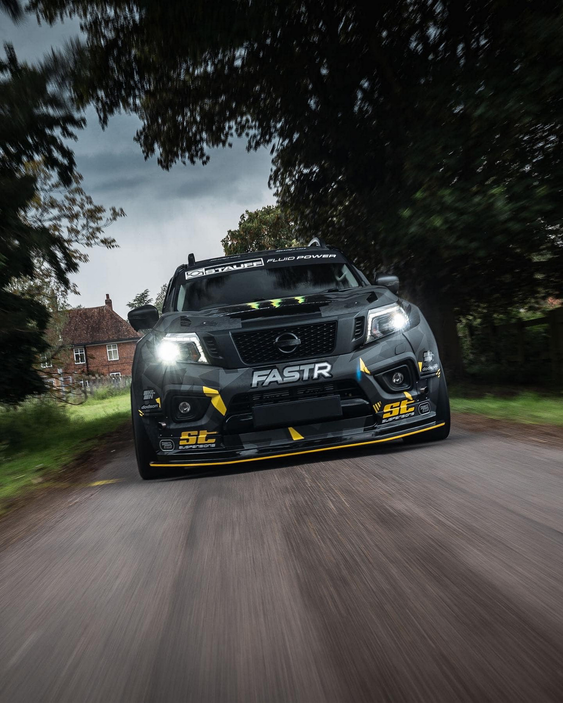 Wild Nissan Navara-R Comes With A Tuned GT-R Engine Producing 1,000 HP