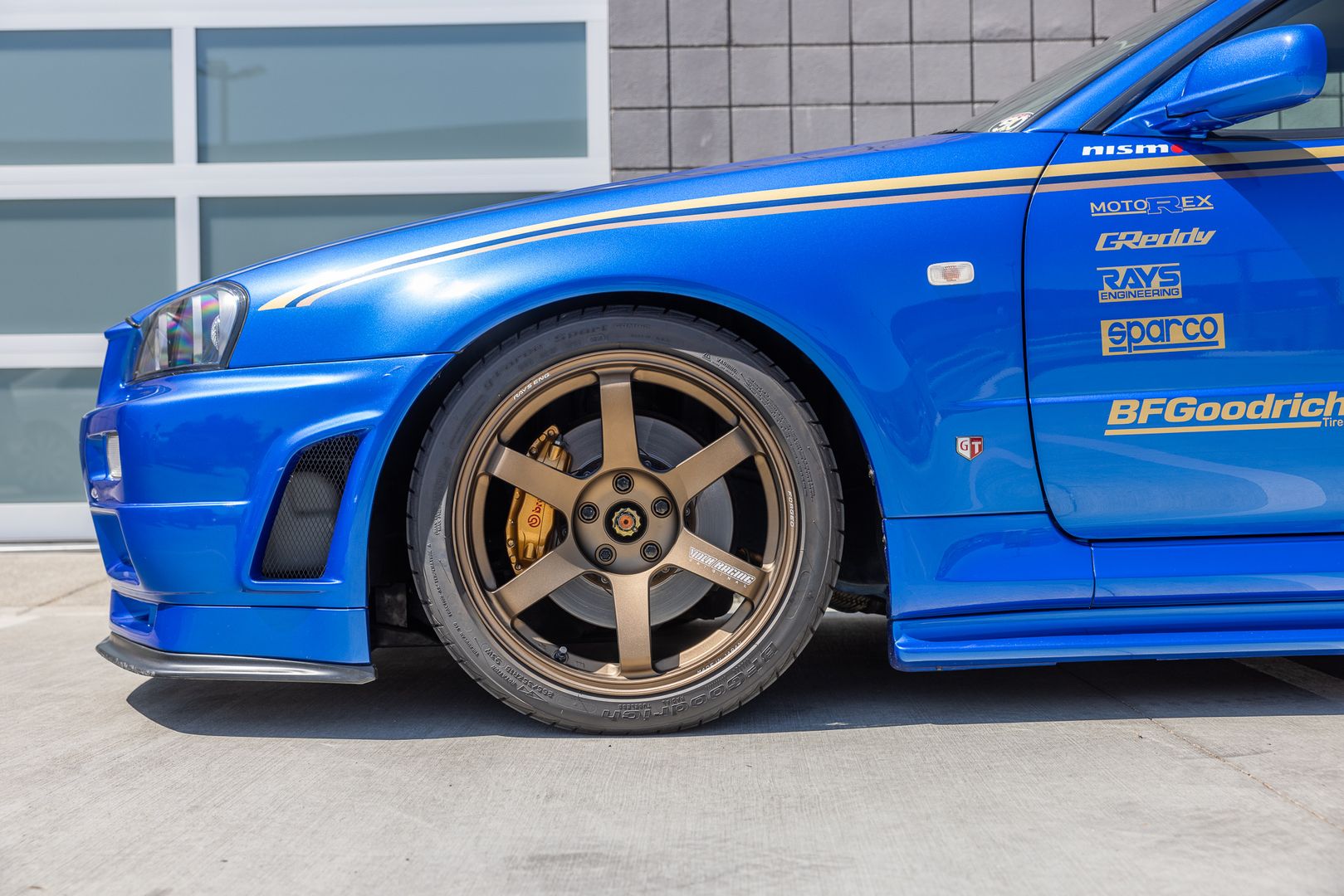 Nissan Skyline R34 GT-R V-Spec II Driven By Paul Walker Is A True Unicorn