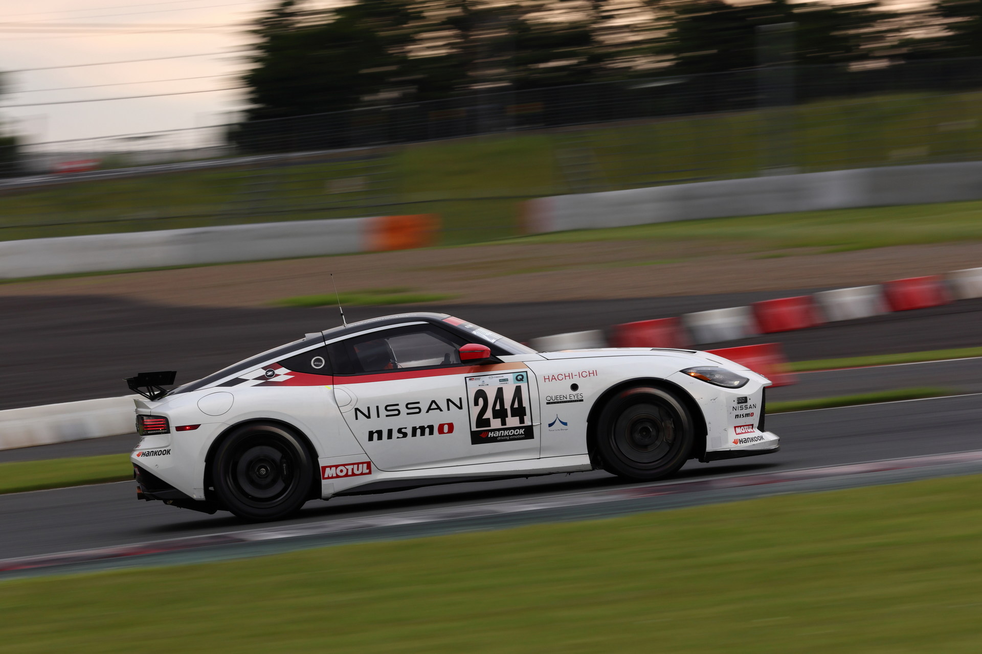 A Pair Of Nissan Z Racing Concepts Took Part In The Fuji 24-Hour Race