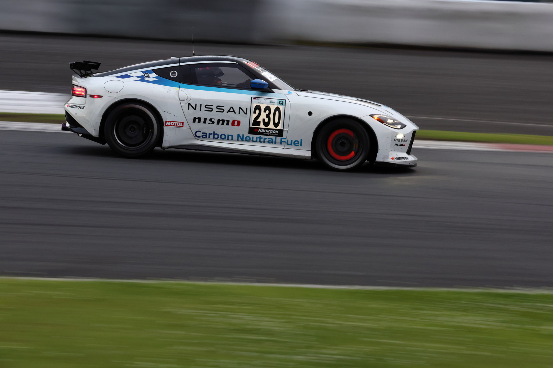 A Pair Of Nissan Z Racing Concepts Took Part In The Fuji 24-Hour Race