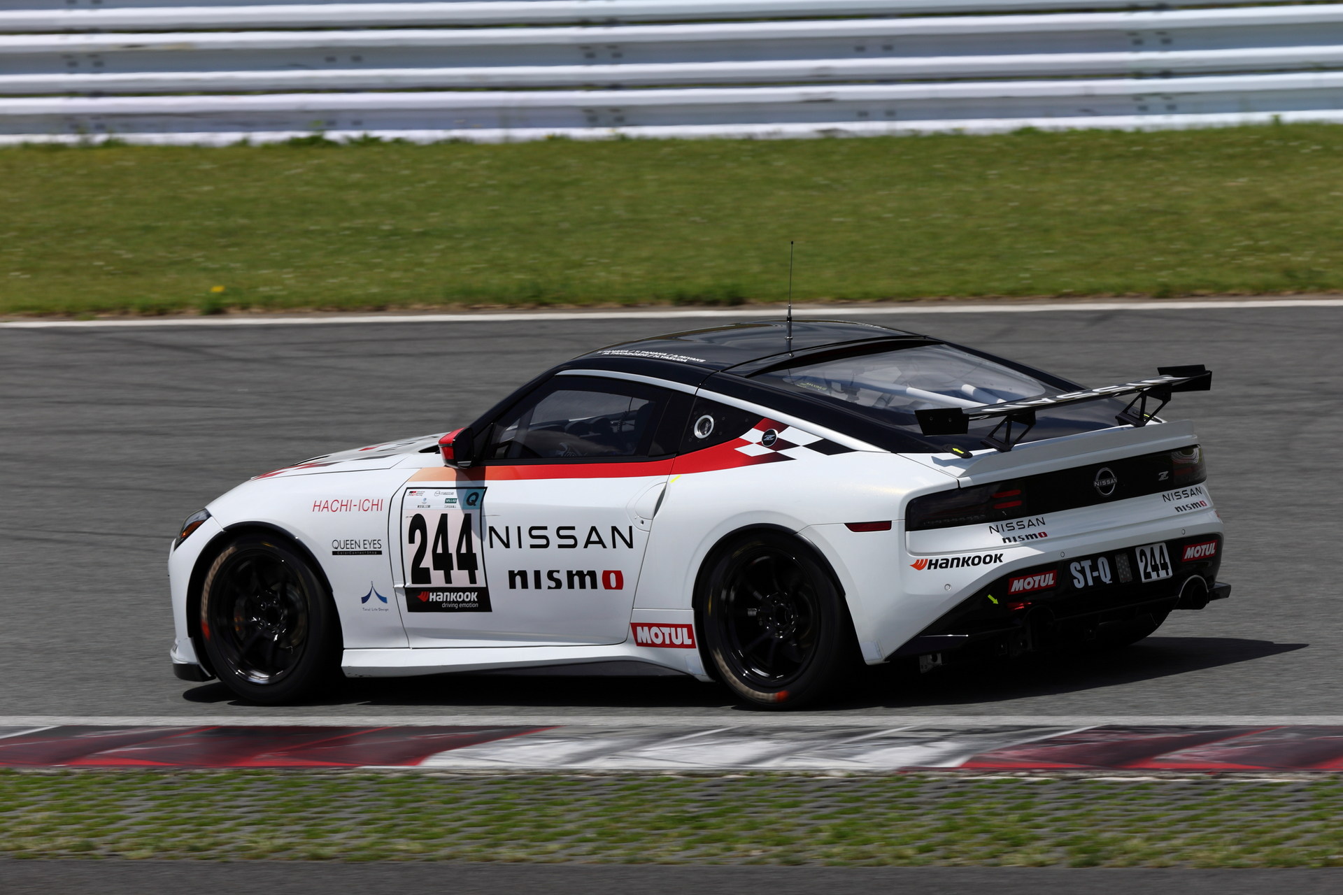 A Pair Of Nissan Z Racing Concepts Took Part In The Fuji 24-Hour Race