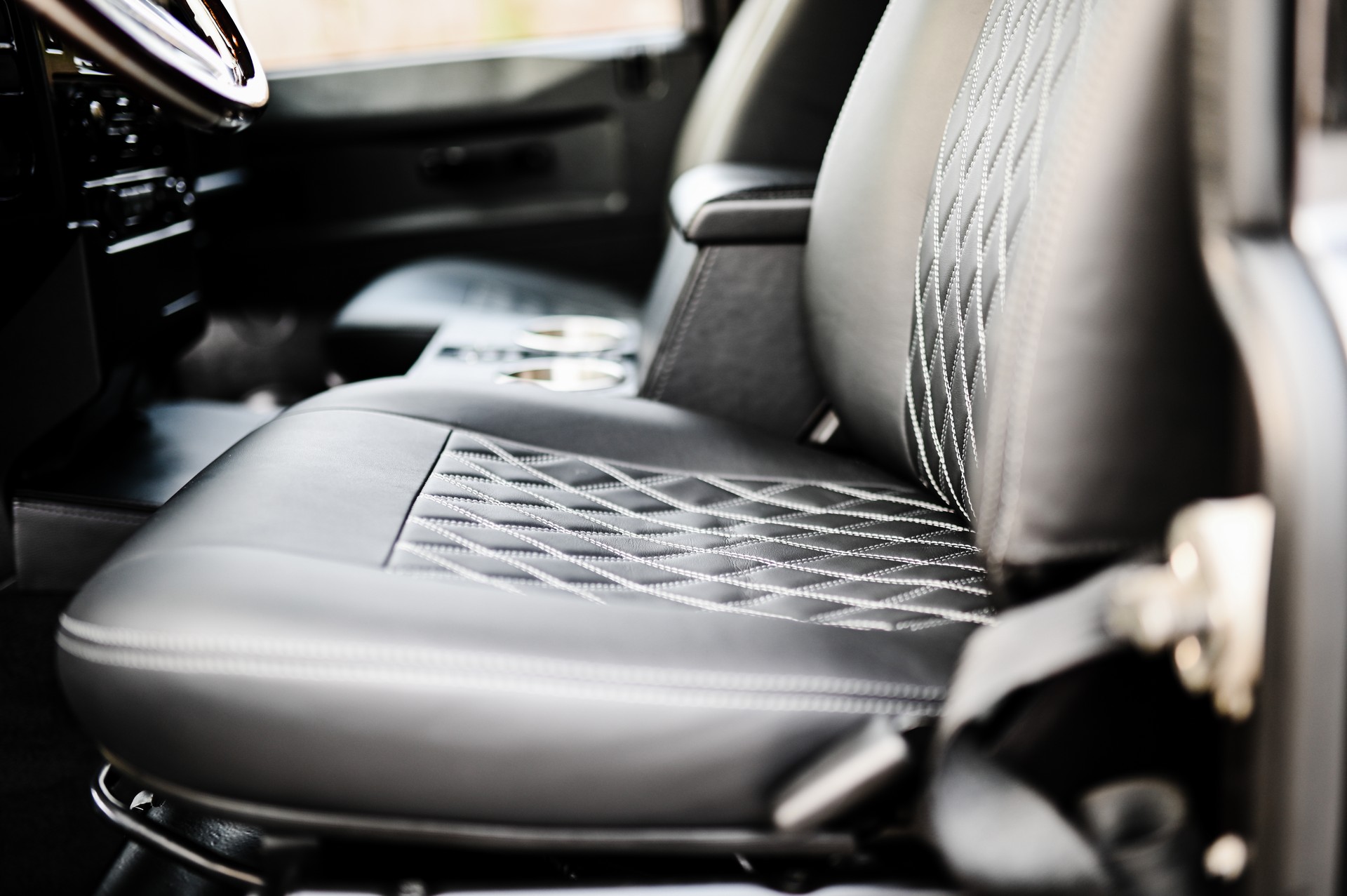 Osprey’s Latest Land Rover Defender 90 Is Ready To Tackle Any Terrain