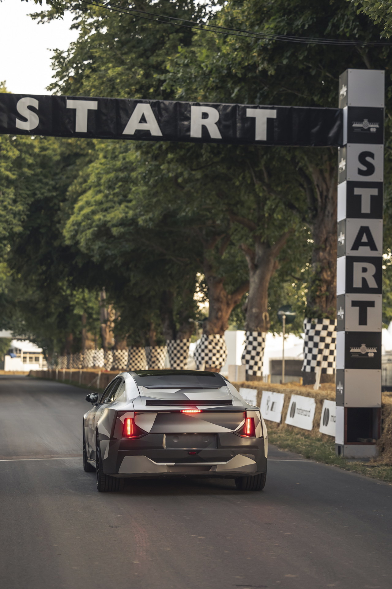 The Polestar 5 Will Produce 872 HP From Dual Electric Motors