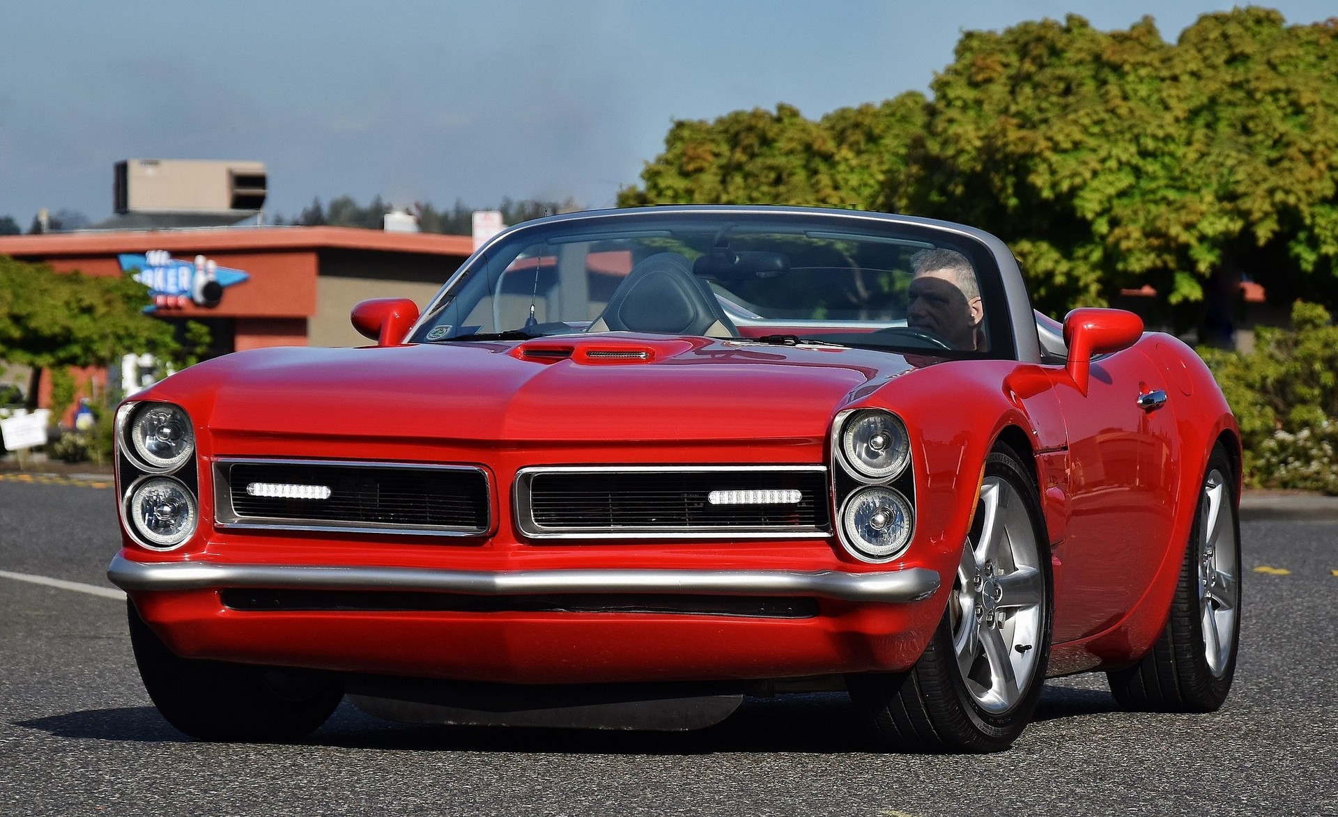 You Might Actually Like This Pontiac Solstice With A GTO Front-End