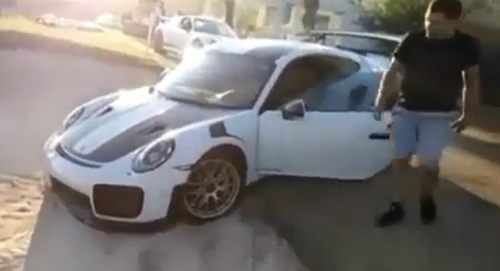  A Trick Bunker Shot Will Be Needed To Get This Porsche 911 GT2 RS Out Of A Golf Course
