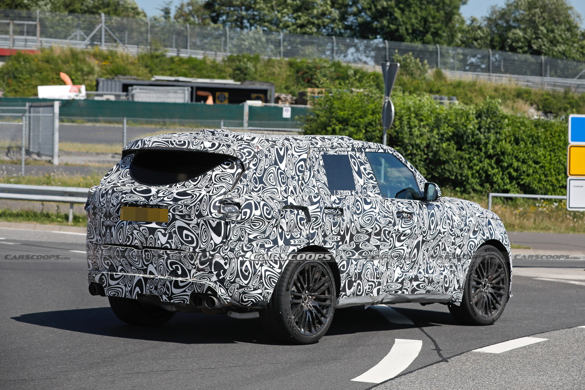 Range Rover Sport SVR Shows Off Angry-Looking Bodywork In Latest Spy Shots