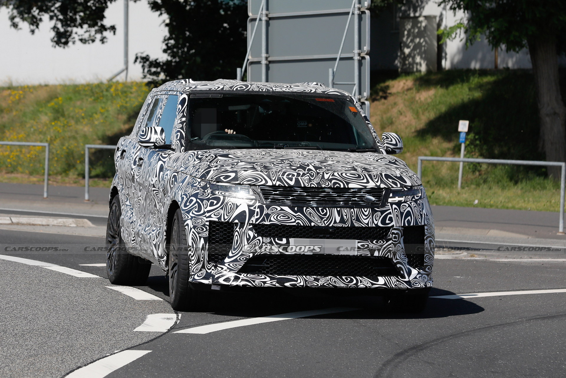 Range Rover Sport SVR Shows Off Angry-Looking Bodywork In Latest Spy Shots