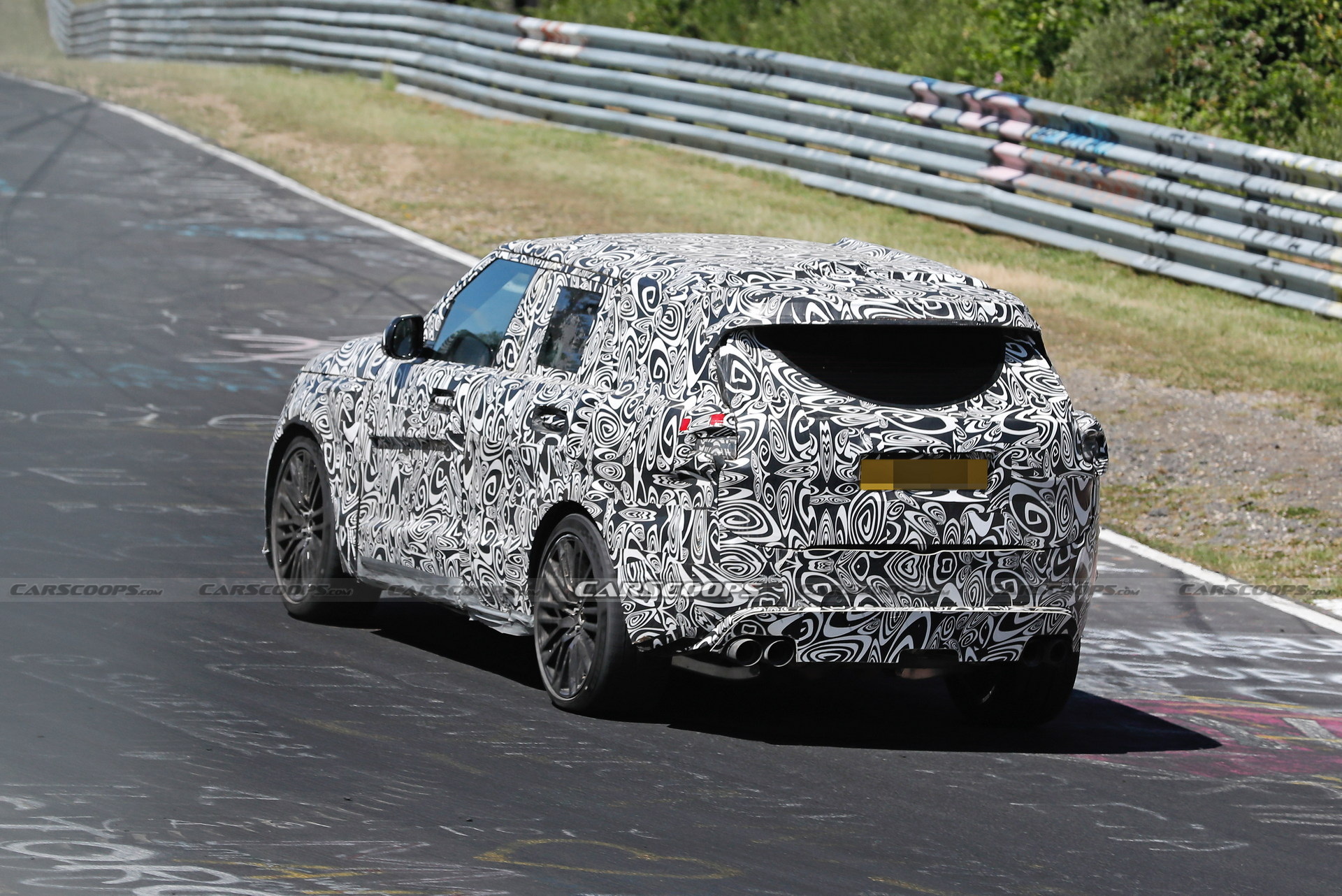 Range Rover Sport SVR Shows Off Angry-Looking Bodywork In Latest Spy Shots