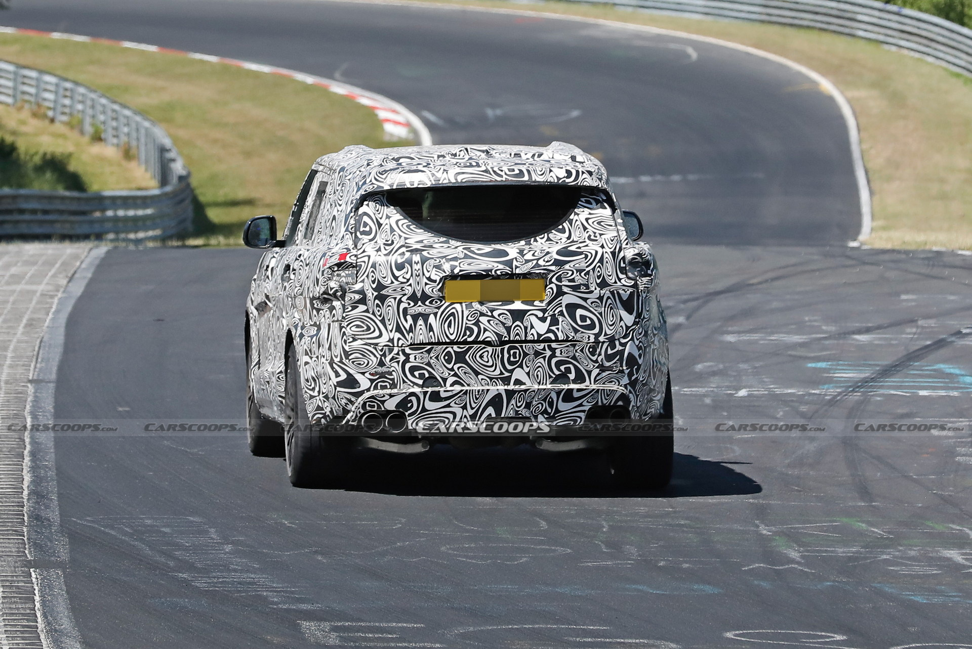 Range Rover Sport SVR Shows Off Angry-Looking Bodywork In Latest Spy Shots