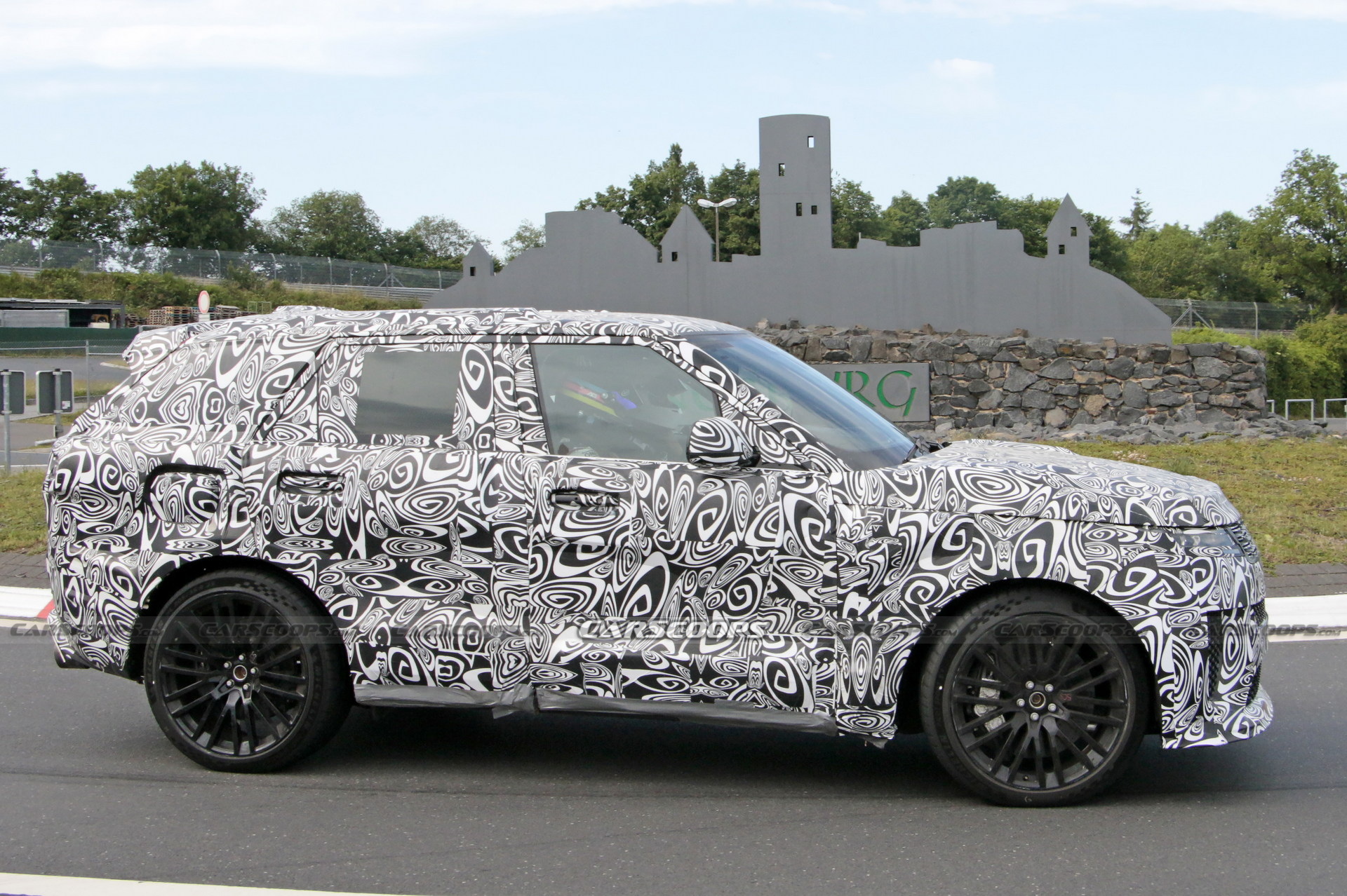 Range Rover Sport SVR Shows Off Angry-Looking Bodywork In Latest Spy Shots