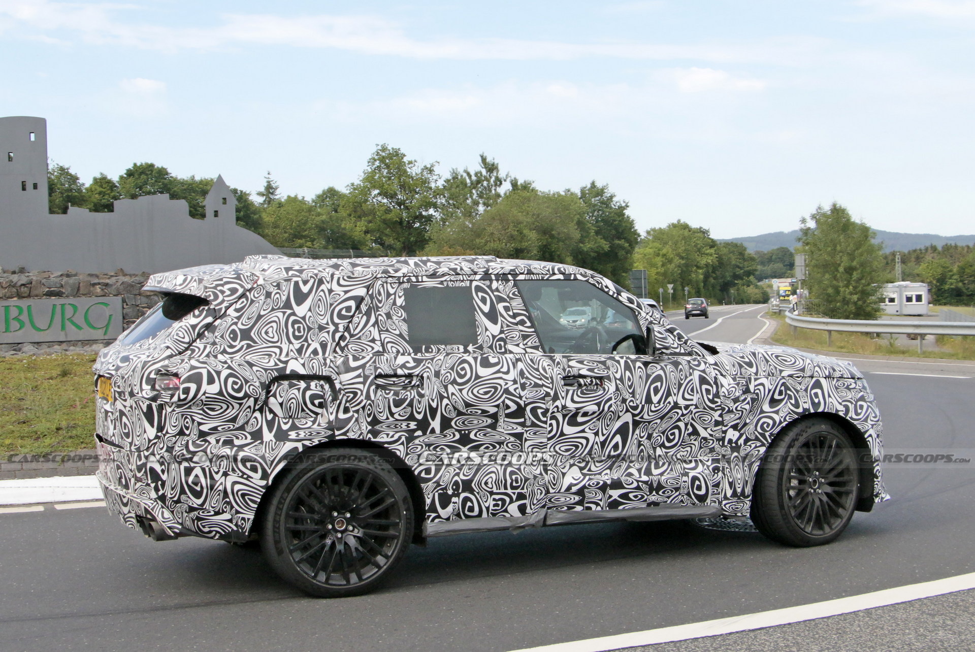 Range Rover Sport SVR Shows Off Angry-Looking Bodywork In Latest Spy Shots