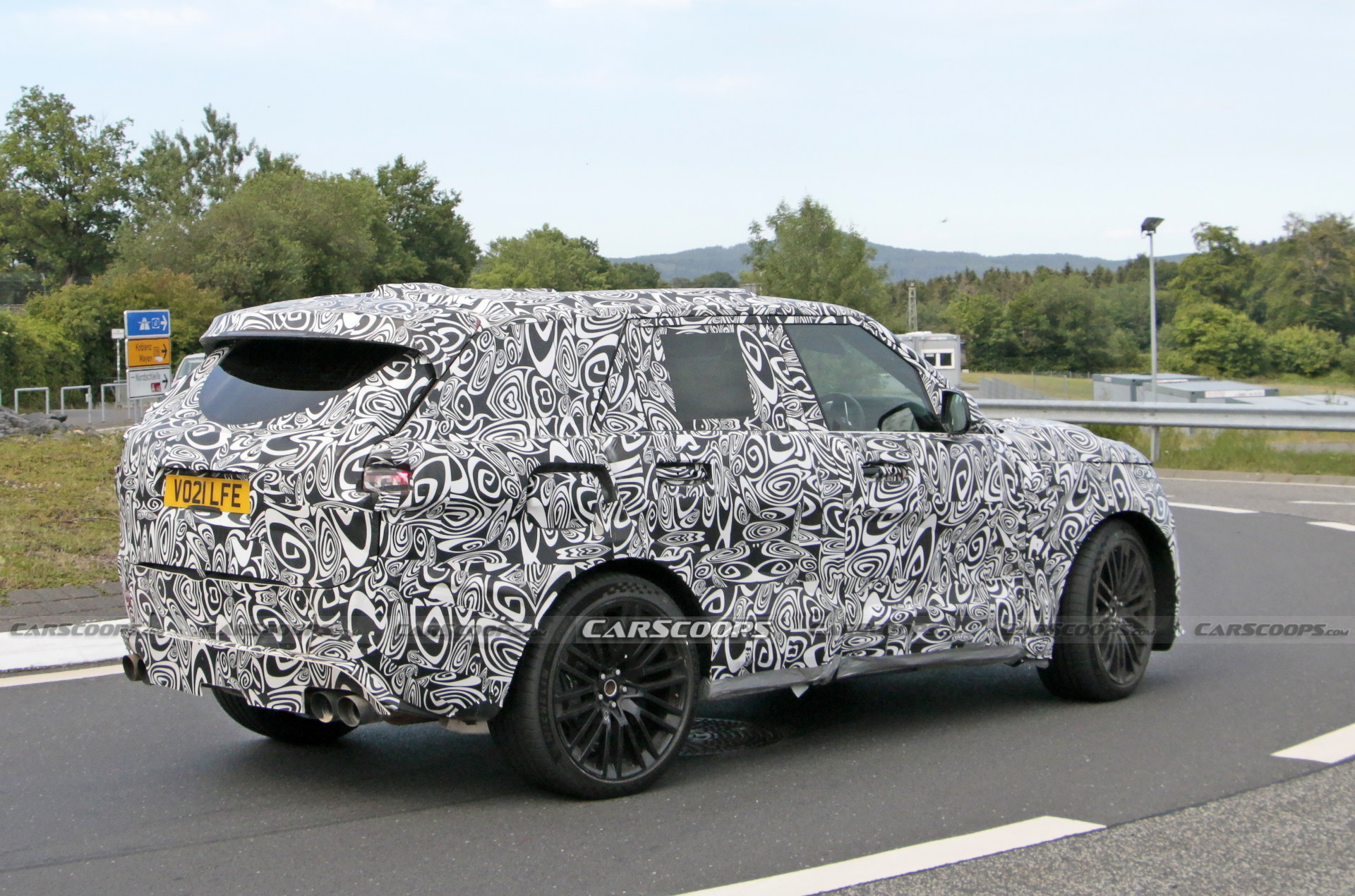 Range Rover Sport SVR Shows Off Angry-Looking Bodywork In Latest Spy Shots