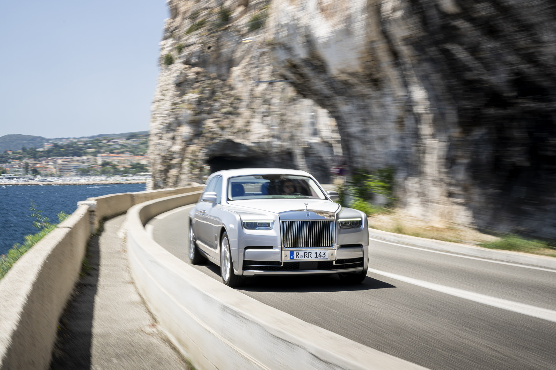 Rolls-Royce Shows Off Its New Phantom Series II Including Bespoke “Great British”