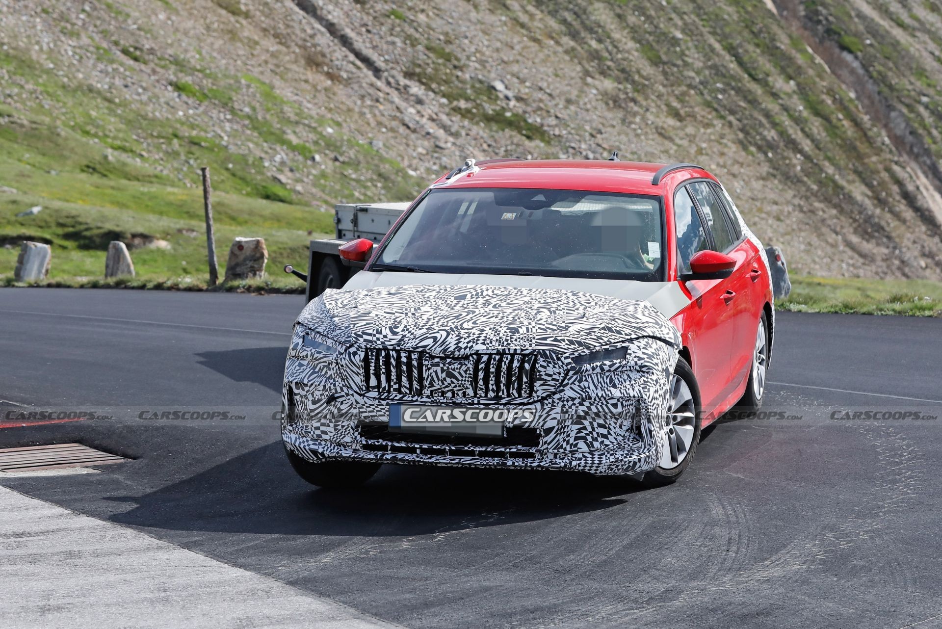 Skoda Octavia Facelift Makes Its Spy Debut