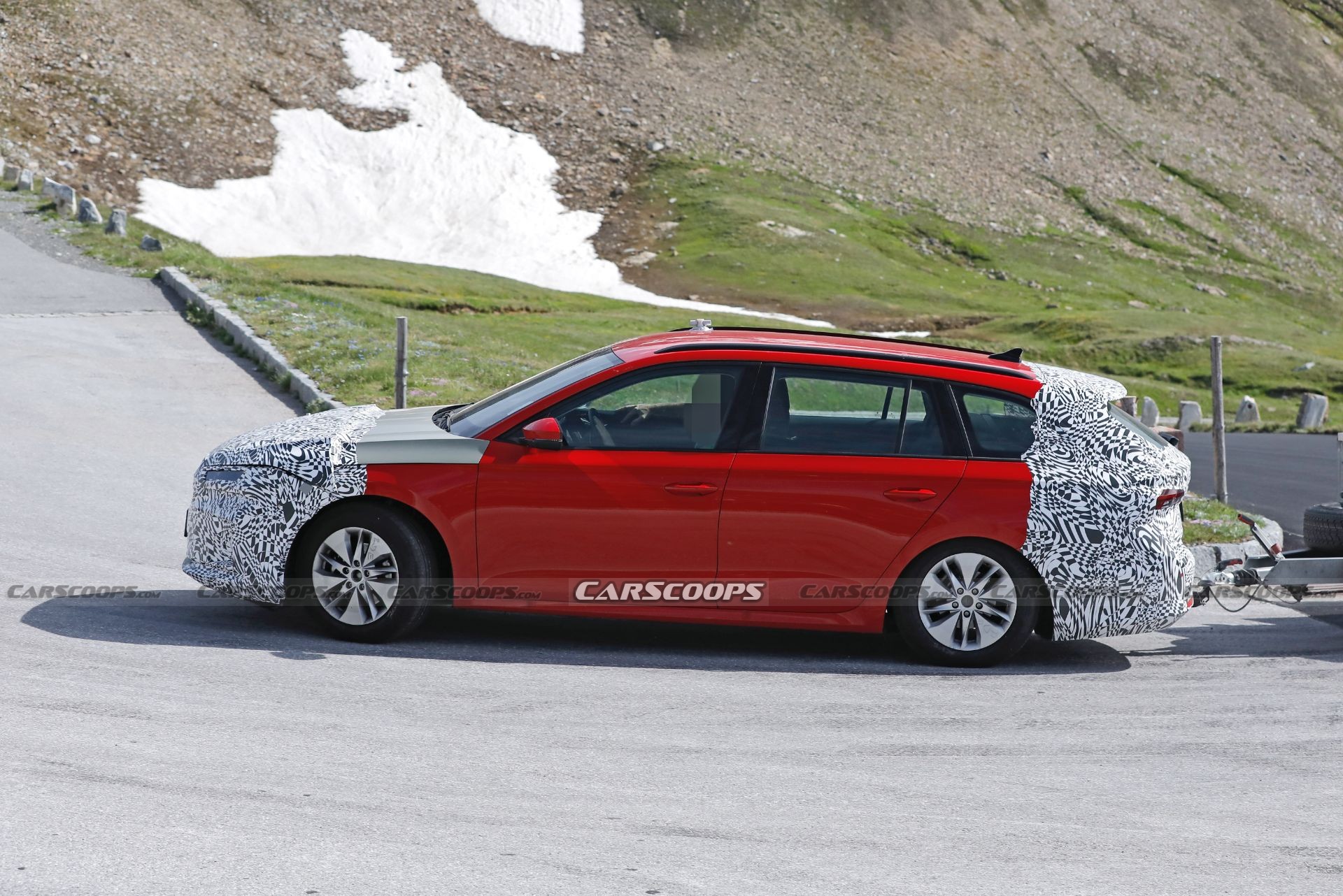 Skoda Octavia Facelift Makes Its Spy Debut