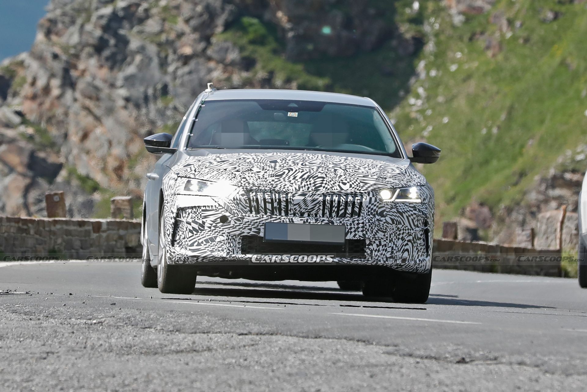 Skoda Octavia Facelift Makes Its Spy Debut