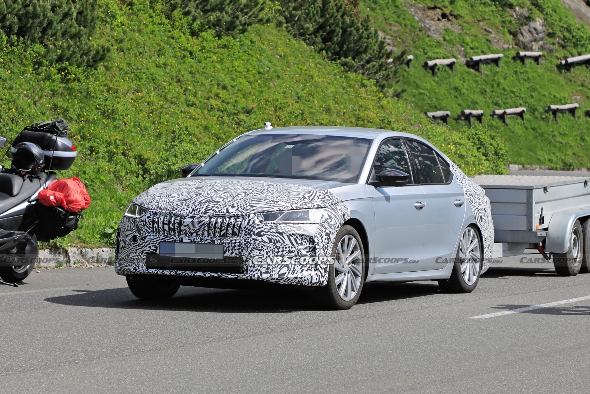 Skoda Octavia Facelift Makes Its Spy Debut