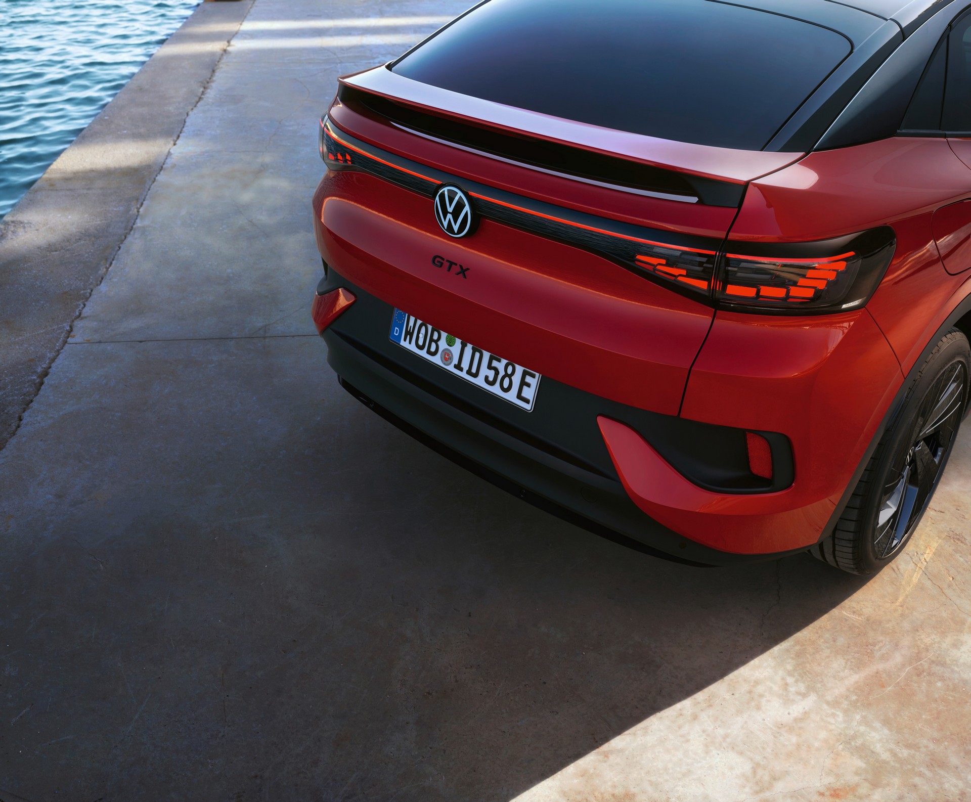 VW Updates ID.4 GTX And ID.5 GTX With Red And Black Theme, More Standard Equipment