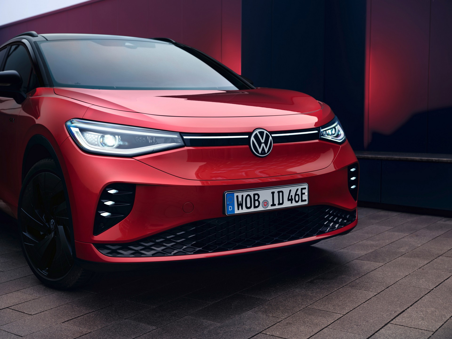 VW Updates ID.4 GTX And ID.5 GTX With Red And Black Theme, More Standard Equipment